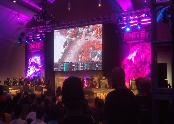 پس زمینه صحنه فوق العاده نازک P3 چراغ تبلیغاتی صفحه نمایش LED بیلبورد SMD3528