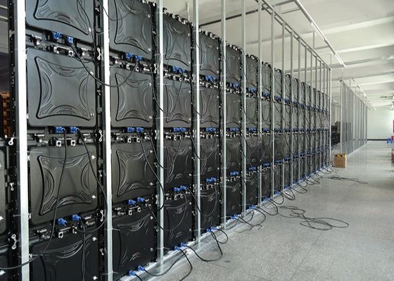 صفحه نمایش LED LED 640X640mm SMD2121 P5 300W / M2 64x32 پیکسل