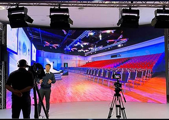 7680Hz Flimmaking Virtual Studio Lightweight XR HD LED Video Wall P1.95 P2.6 P2.5