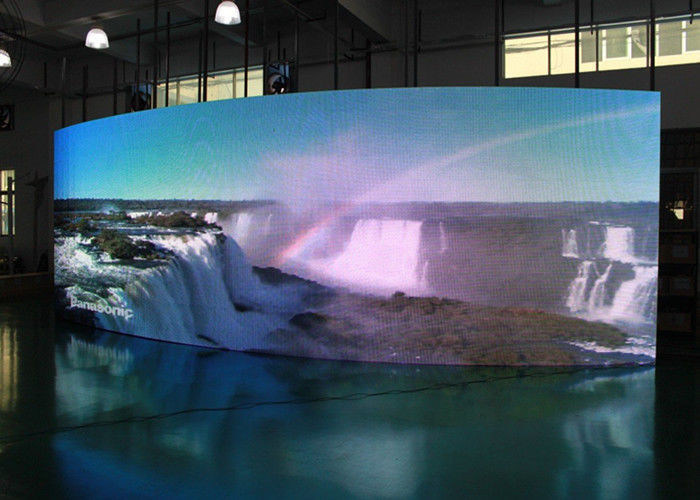 صفحه نمایش خمیده با وضوح بالا P5 صفحه نمایش کامل رنگی SMD 3 در 1 برای Stange / Concert